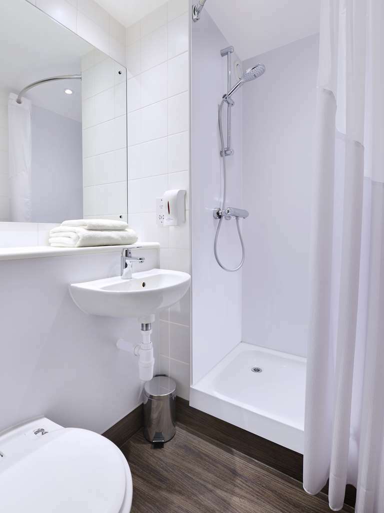 Travelodge Birmingham Central Bull Ring Zimmer foto