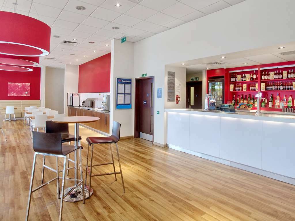 Travelodge Birmingham Central Bull Ring Restaurant foto